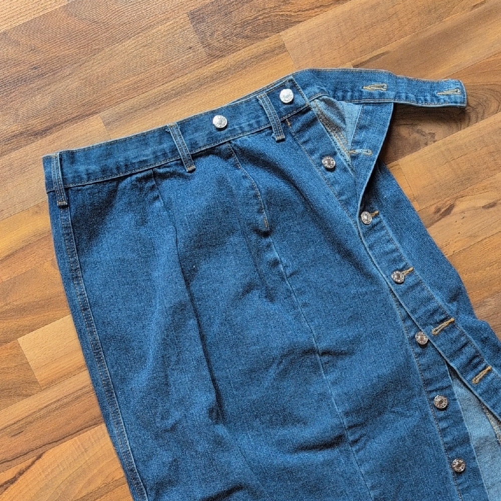 Denim Button-Front Midi Skirt - Blue - Picture 4 of 7